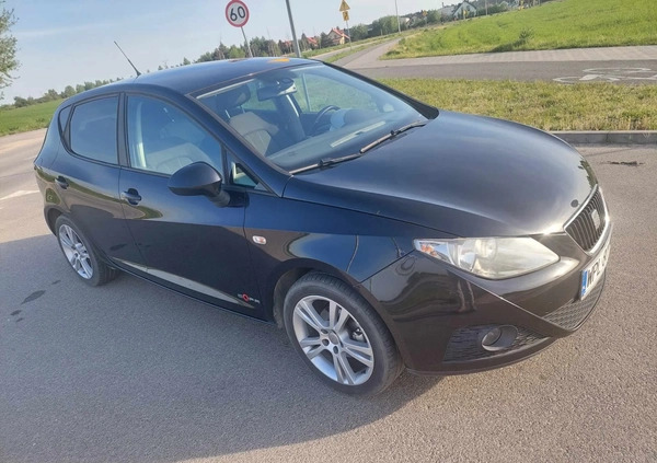 Seat Ibiza cena 23000 przebieg: 157000, rok produkcji 2011 z Płock małe 79